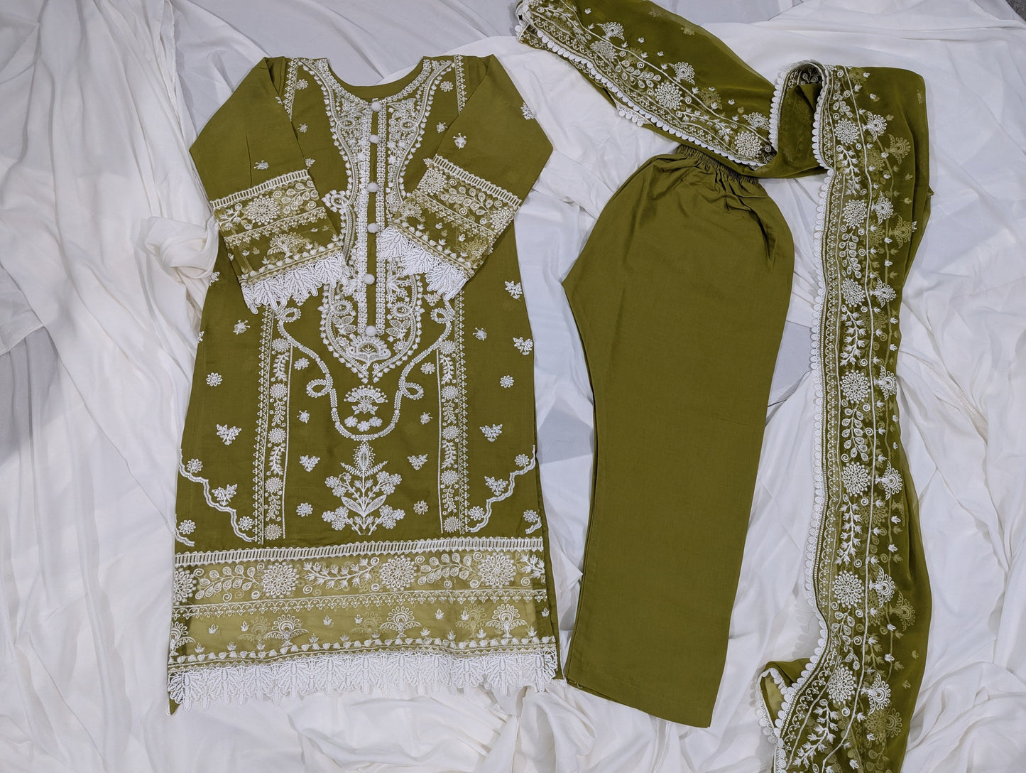 DHANI 3 PC EMBROIDERY