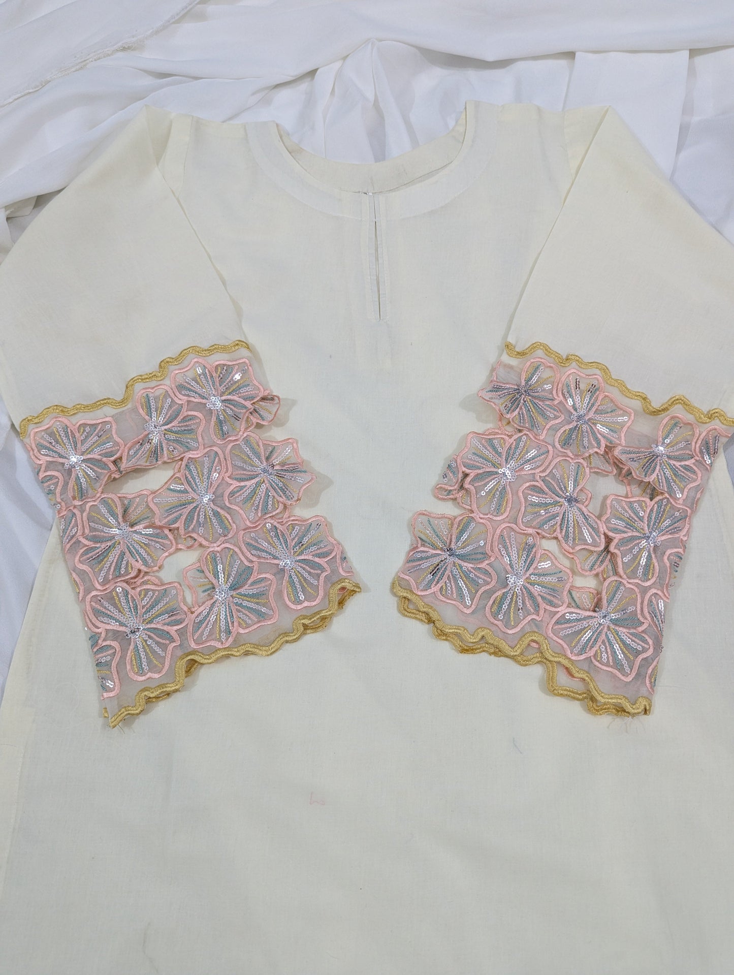 DOVE 3 PC EMBROIDERY