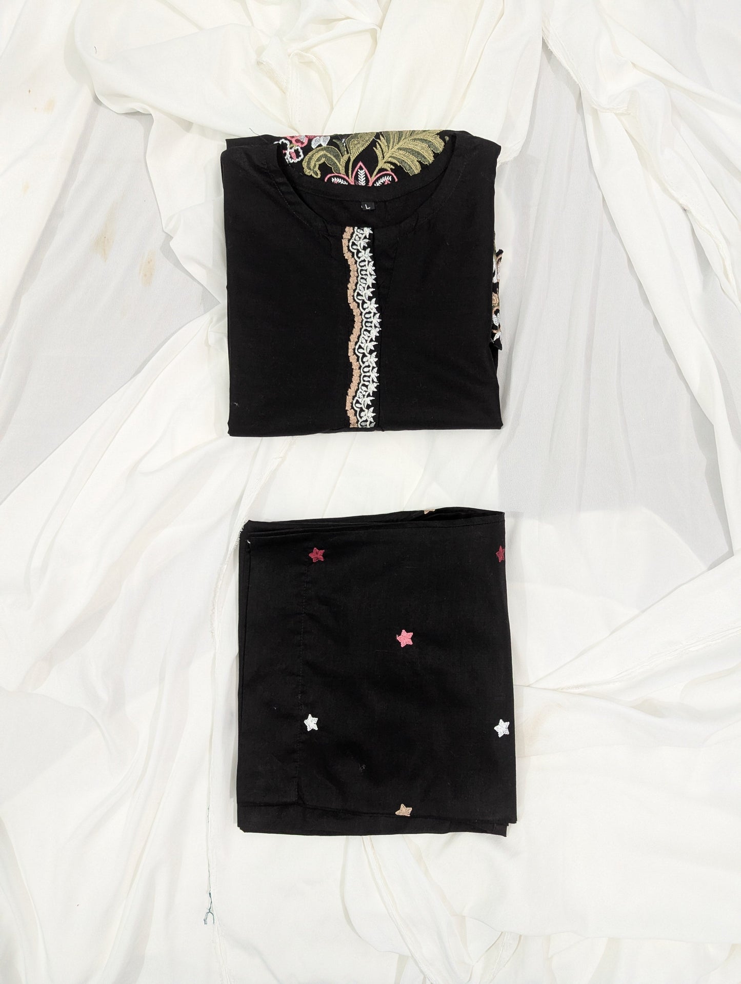 MULTI BLACK 2 PC EMBROIDERY