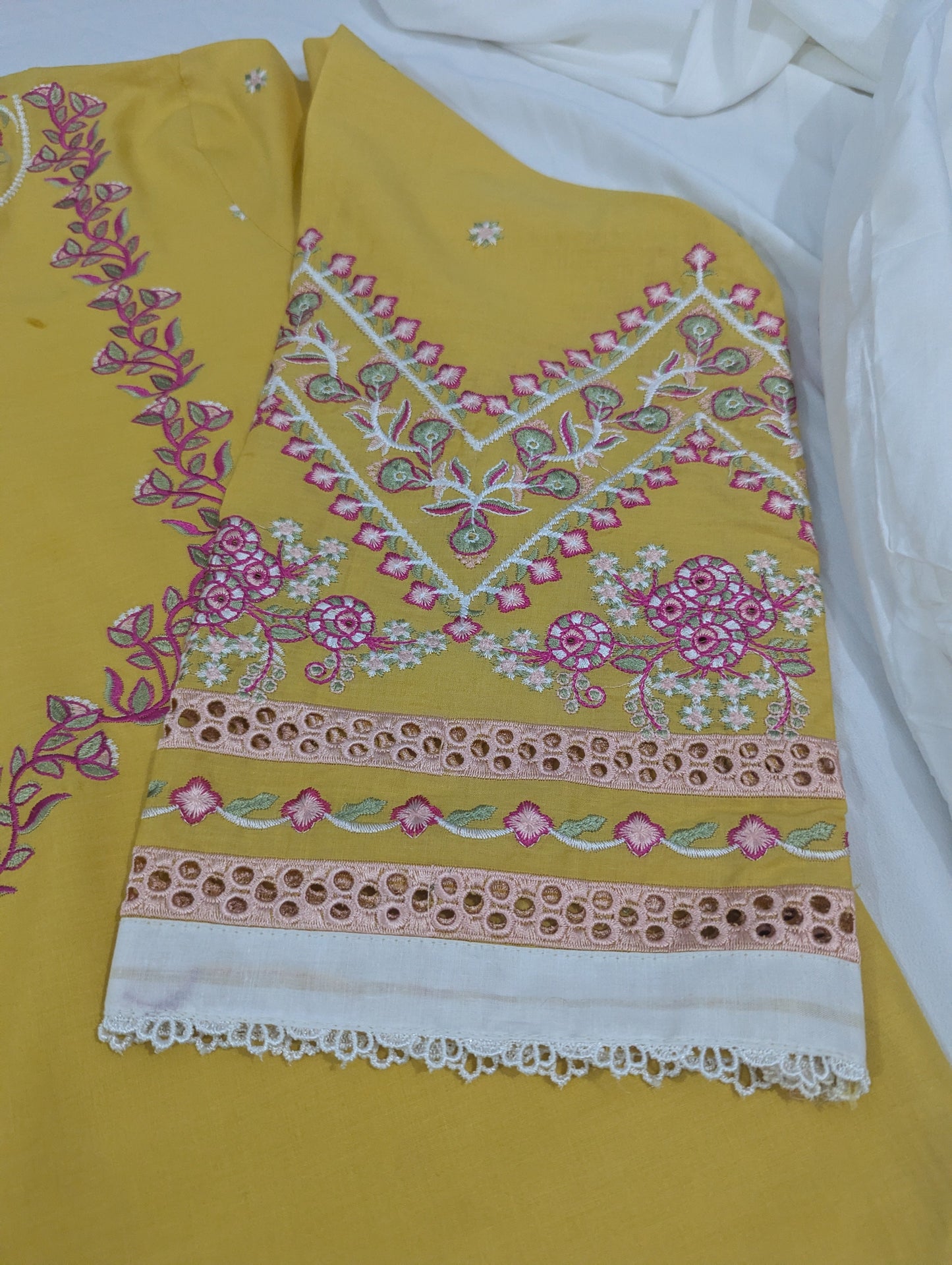 Blossom 3 PC EMBROIDERY